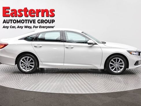 Used 2022 Honda Accord LX image 4