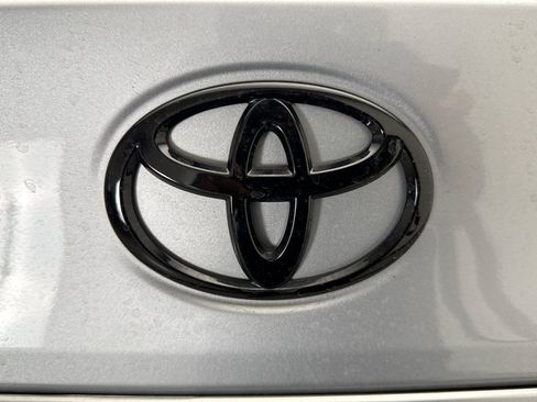 Used 2023 Toyota Corolla Cross AWD Hybrid w/ Convenience Package image 4