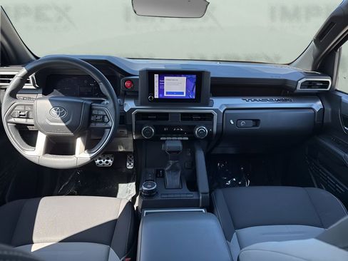 Used 2025 Toyota Tacoma TRD Sport AWD/4WD image 12