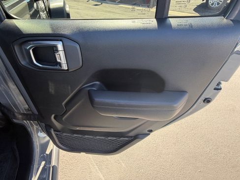 Used 2023 Jeep Wrangler Unlimited Sport image 22