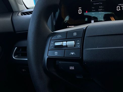 Used 2025 Kia K4 LXS image 34