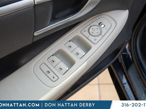 Used 2025 Hyundai Sonata SEL FWD image 14