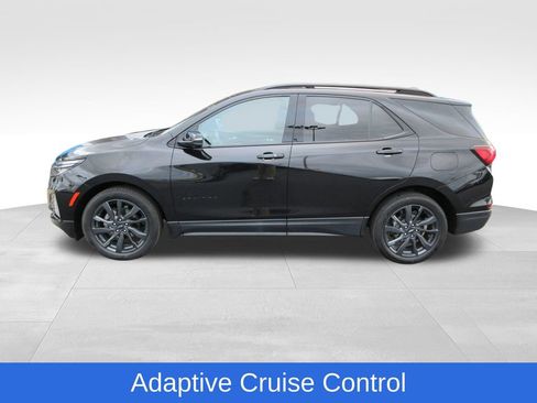 Certified 2022 Chevrolet Equinox RS w/ Infotainment Package FWD image 2