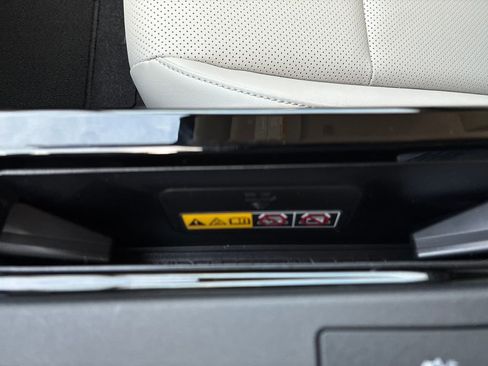 New 2026 Toyota Prius XLE image 37