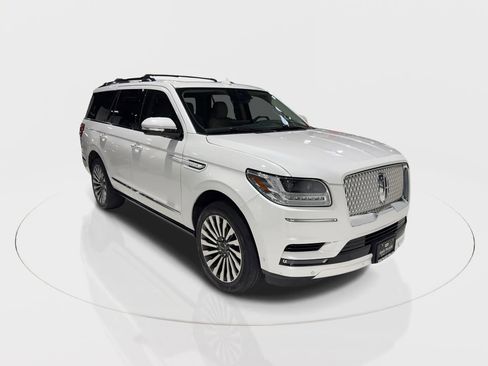 Used 2020 Lincoln Navigator Reserve w/ Equipment Group 208A Reserve image 14