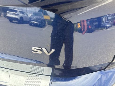 Used 2024 Nissan Rogue SV w/ SV Premium Package FWD image 20