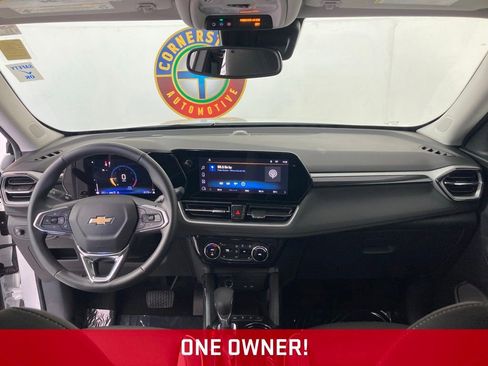 Used 2025 Chevrolet TrailBlazer LT w/ Convenience Package AWD/4WD image 7