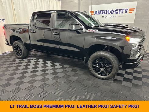 Used 2025 Chevrolet Silverado 1500 LT Trail Boss w/ LT Trail Boss Premium Package AWD/4WD image 1