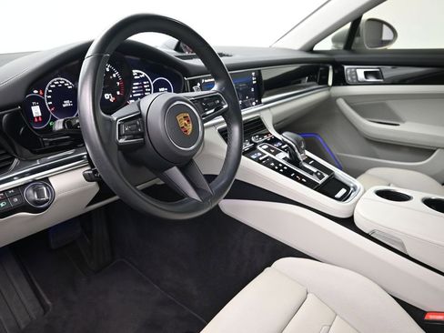 Certified 2022 Porsche Panamera 4 Executive image 4