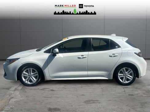 Certified 2020 Toyota Corolla SE w/ SE Preferred Package FWD image 2