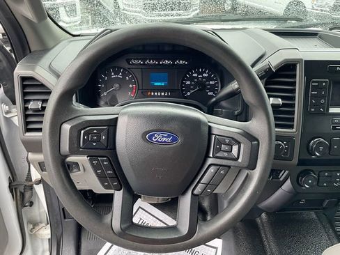 Used 2022 Ford F250 XL w/ Power Equipment Group image 18