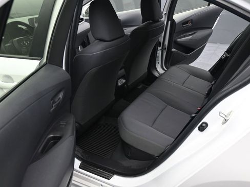 Used 2025 Toyota Corolla LE image 17