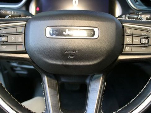Used 2021 Jeep Grand Cherokee L Limited AWD/4WD image 22