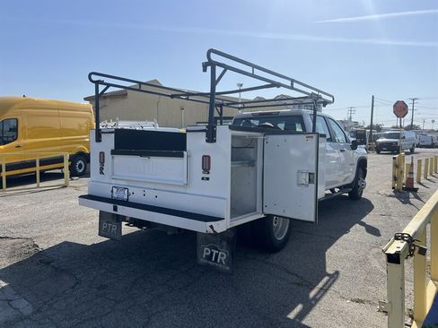 Used 2023 Chevrolet Silverado 3500 W/T w/ WT Fleet Convenience Package image 9