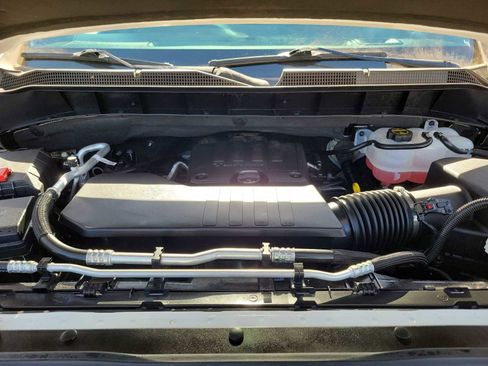 Used 2024 Chevrolet Silverado 1500 Custom image 9