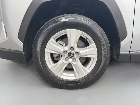 Used 2021 Toyota RAV4 XLE FWD image 30