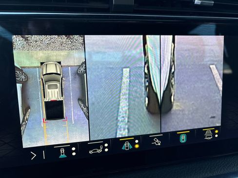 Certified 2023 GMC Sierra 1500 Denali w/ Technology Package image 35