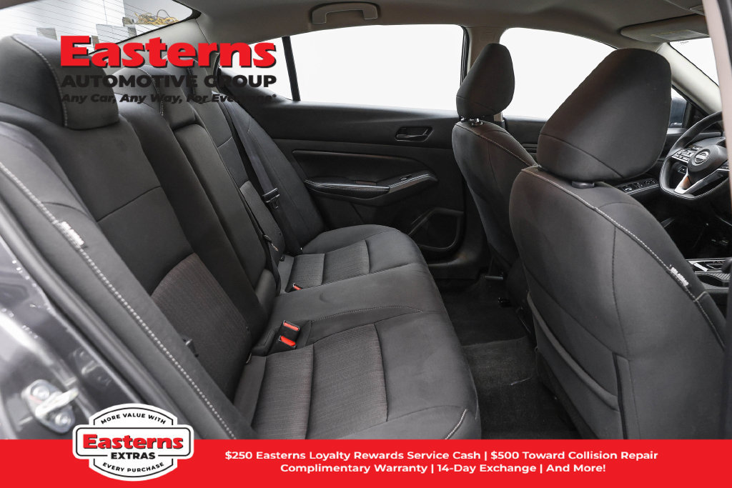 Used 2025 Nissan Altima 2.5 SV FWD image 24
