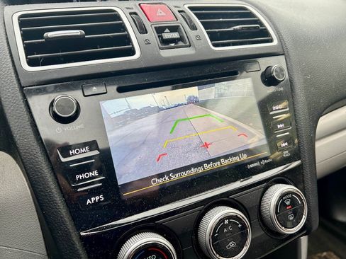 Used 2017 Subaru Forester 2.5i Premium image 22