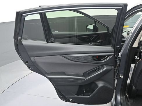 Used 2020 Subaru Crosstrek 2.0i Premium w/ Moonroof Package 2 AWD/4WD image 28