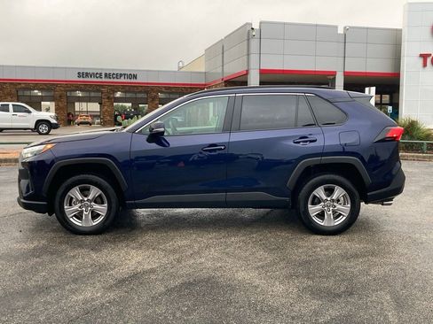 Used 2025 Toyota RAV4 XLE FWD image 8