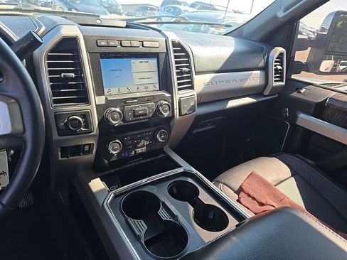 Used 2019 Ford F350 Lariat w/ Chrome Package AWD/4WD image 11