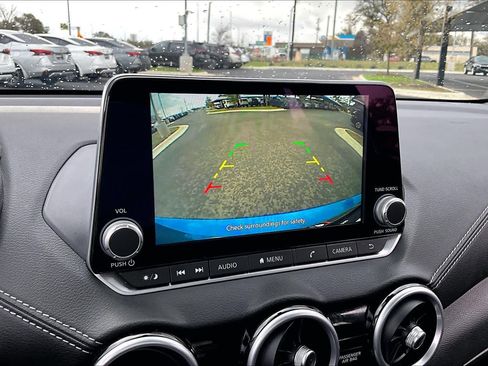 Used 2025 Nissan Sentra SV image 27