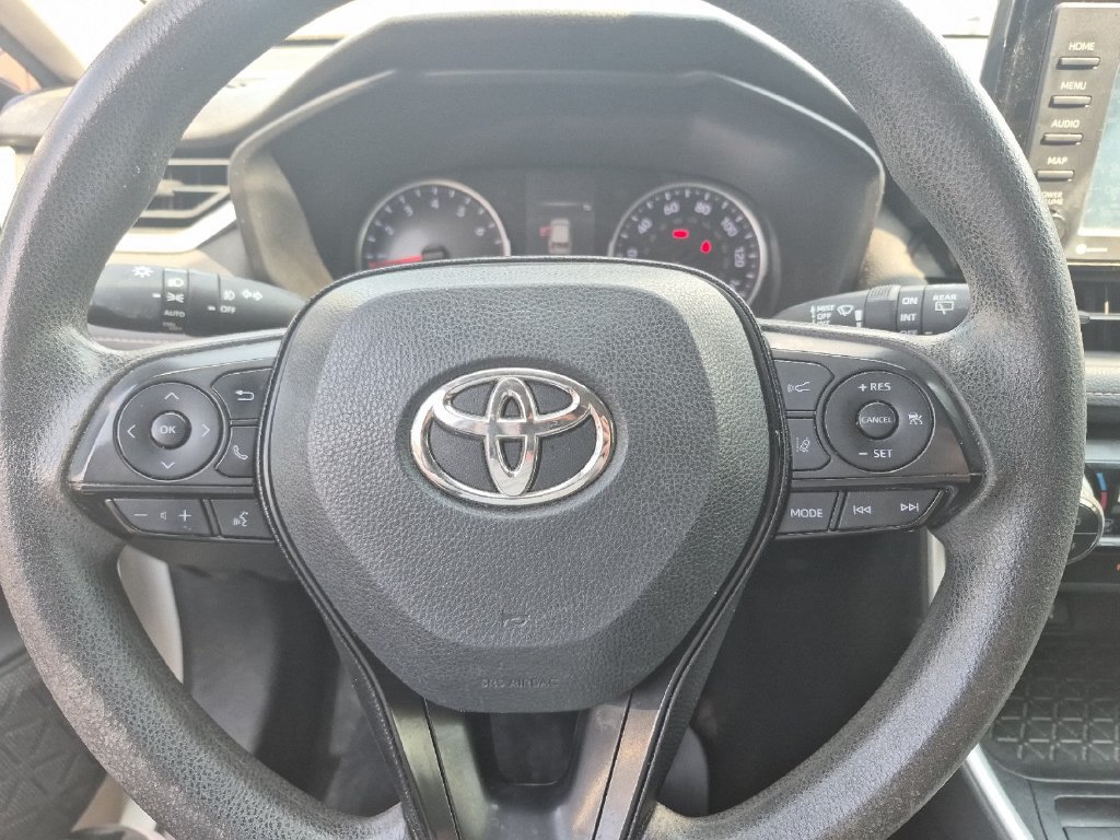 Used 2020 Toyota RAV4 XLE AWD/4WD image 23