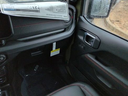 New 2026 Jeep Wrangler Unlimited Rubicon w/ Safety Group image 16