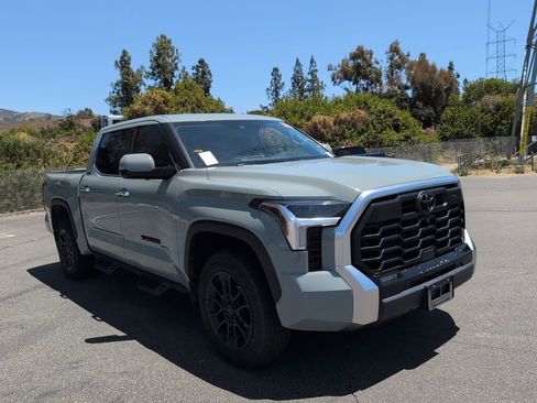 Used 2023 Toyota Tundra Limited w/ TRD Off-Road Package AWD/4WD image 3
