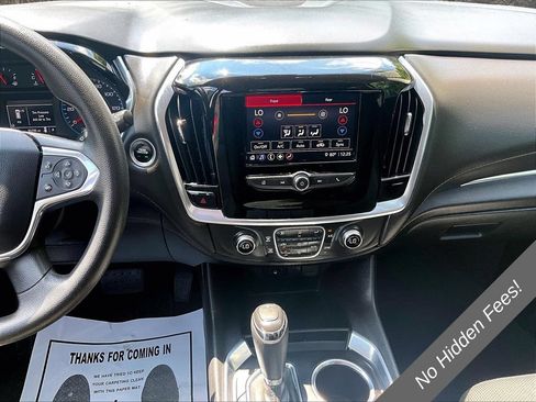 Used 2020 Chevrolet Traverse LS AWD/4WD image 6