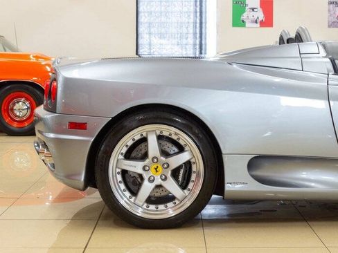 Used 2004 Ferrari 360 Spider RWD image 25