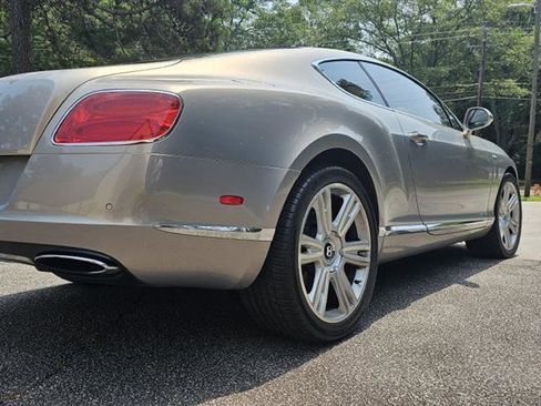 Used 2015 Bentley Continental GT image 32