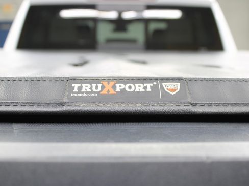 Used 2024 Chevrolet Silverado 1500 LT Trail Boss image 38