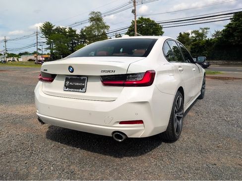 Used 2023 BMW 330i xDrive Sedan w/ Driving Assistance Package AWD/4WD image 5