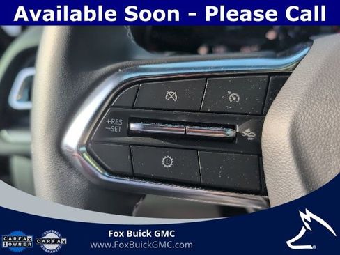 Used 2025 Chevrolet Traverse LT w/ Driver Confidence Package AWD/4WD image 15