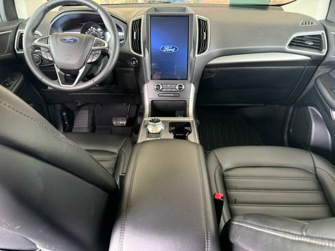 Certified 2024 Ford Edge SEL w/ Convenience Package AWD/4WD image 18