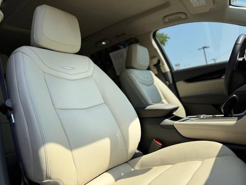 Used 2024 Cadillac XT6 Premium Luxury AWD/4WD image 30