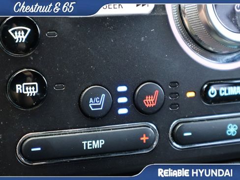 Used 2018 Ford Explorer Limited FWD image 39