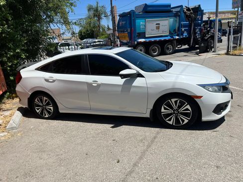 Used 2016 Honda Civic EX-L image 4