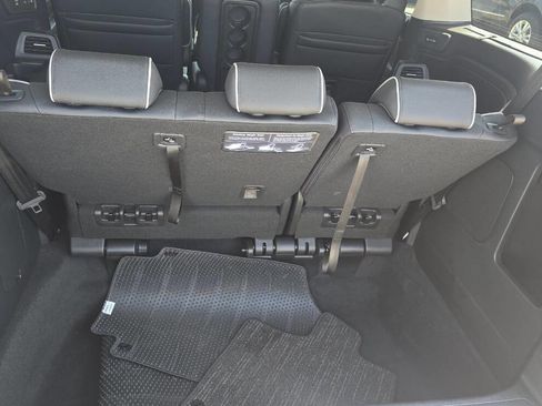 Used 2026 Honda Odyssey Elite image 12