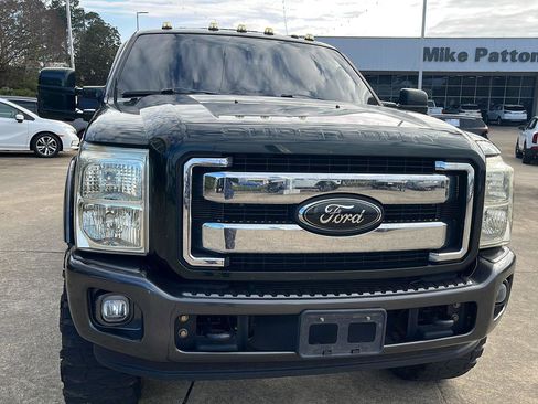 Used 2016 Ford F250 Lariat w/ Lariat Ultimate Package image 4