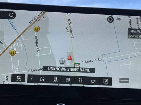 Used 2025 Mitsubishi Outlander ES image 18