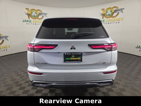 New 2025 Mitsubishi Outlander SE image 6