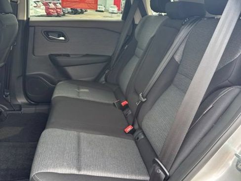 Certified 2023 Nissan Rogue SV AWD/4WD image 11