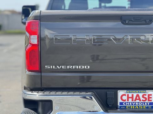 Certified 2023 Chevrolet Silverado 1500 LTZ w/ LTZ Premium Package image 7