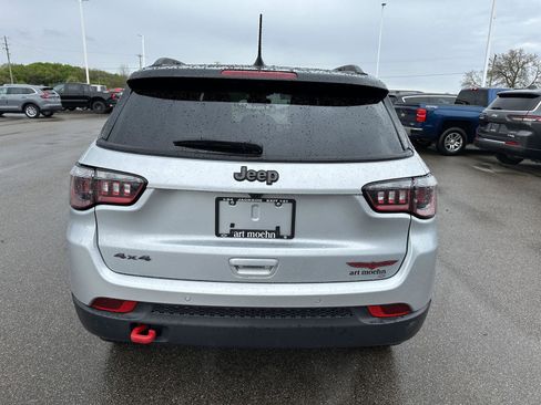 Used 2024 Jeep Compass Trailhawk AWD/4WD image 4