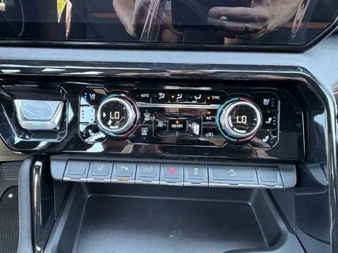 New 2026 GMC Sierra 2500 AT4 AWD/4WD image 24