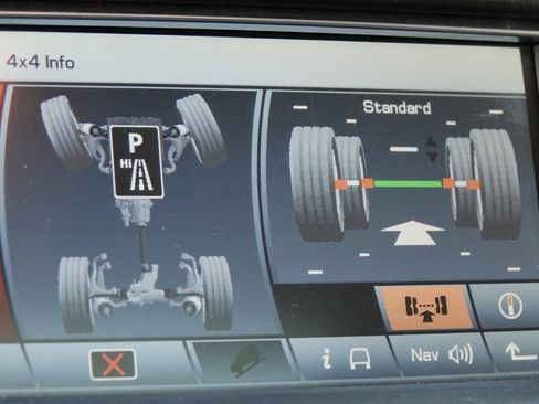 Used 2011 Land Rover Range Rover Sport Supercharged AWD/4WD image 68