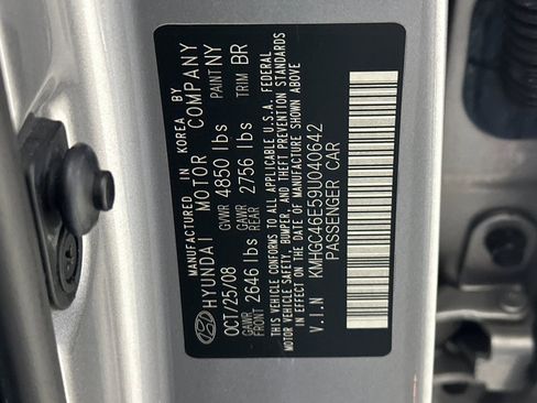 Used 2009 Hyundai Genesis 3.8 image 22